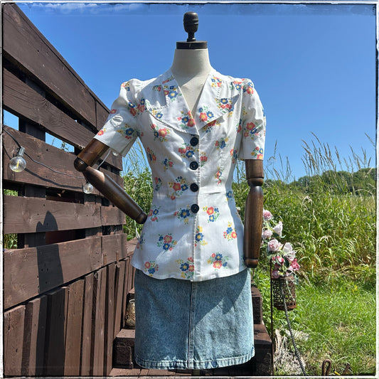 Vintage 70s Dagger Collar Floral Blouse