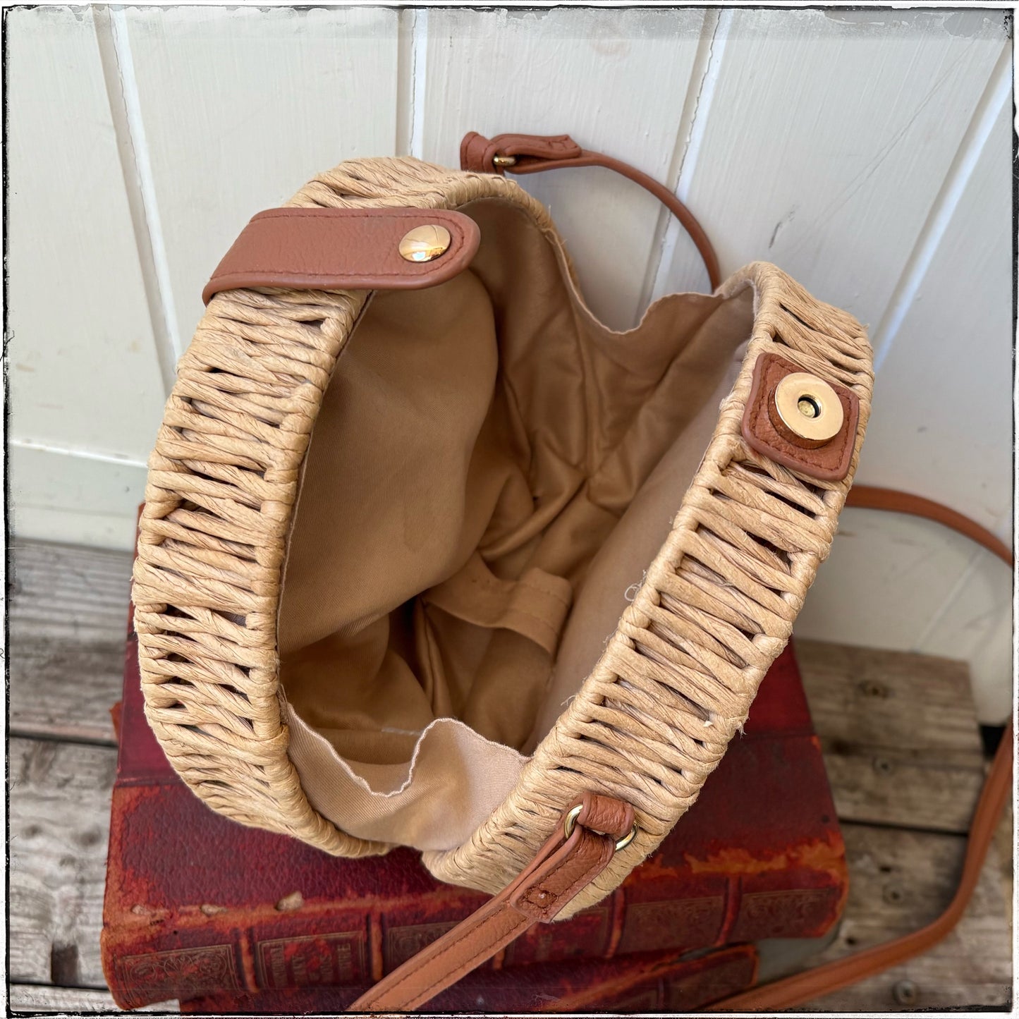 Vintage Style Woven Circular Shoulder Bag