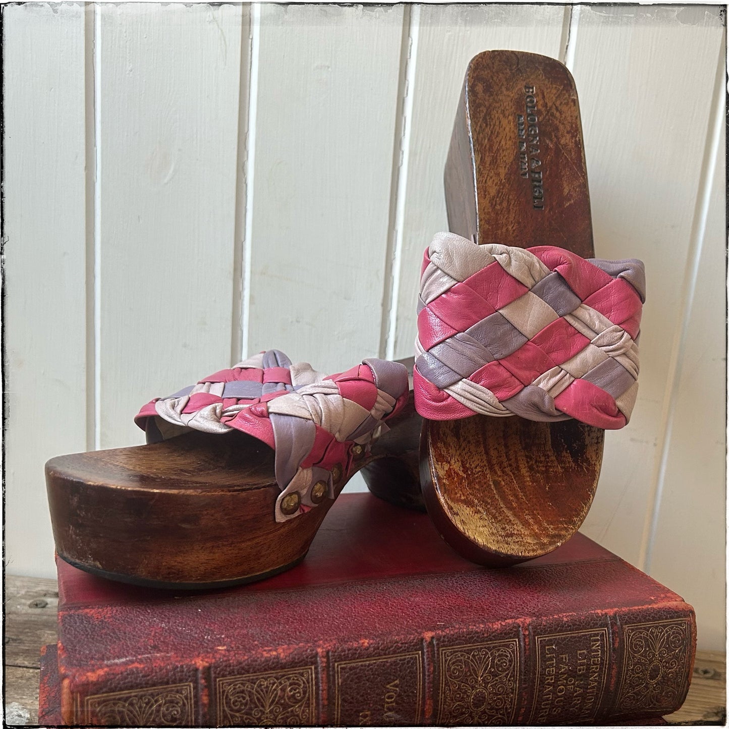 Vintage 70s Leather Clogs - Size 6