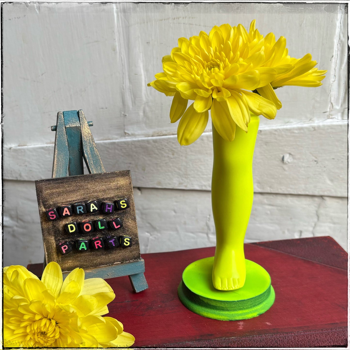 Small Doll Leg Vase - Neon Yellow