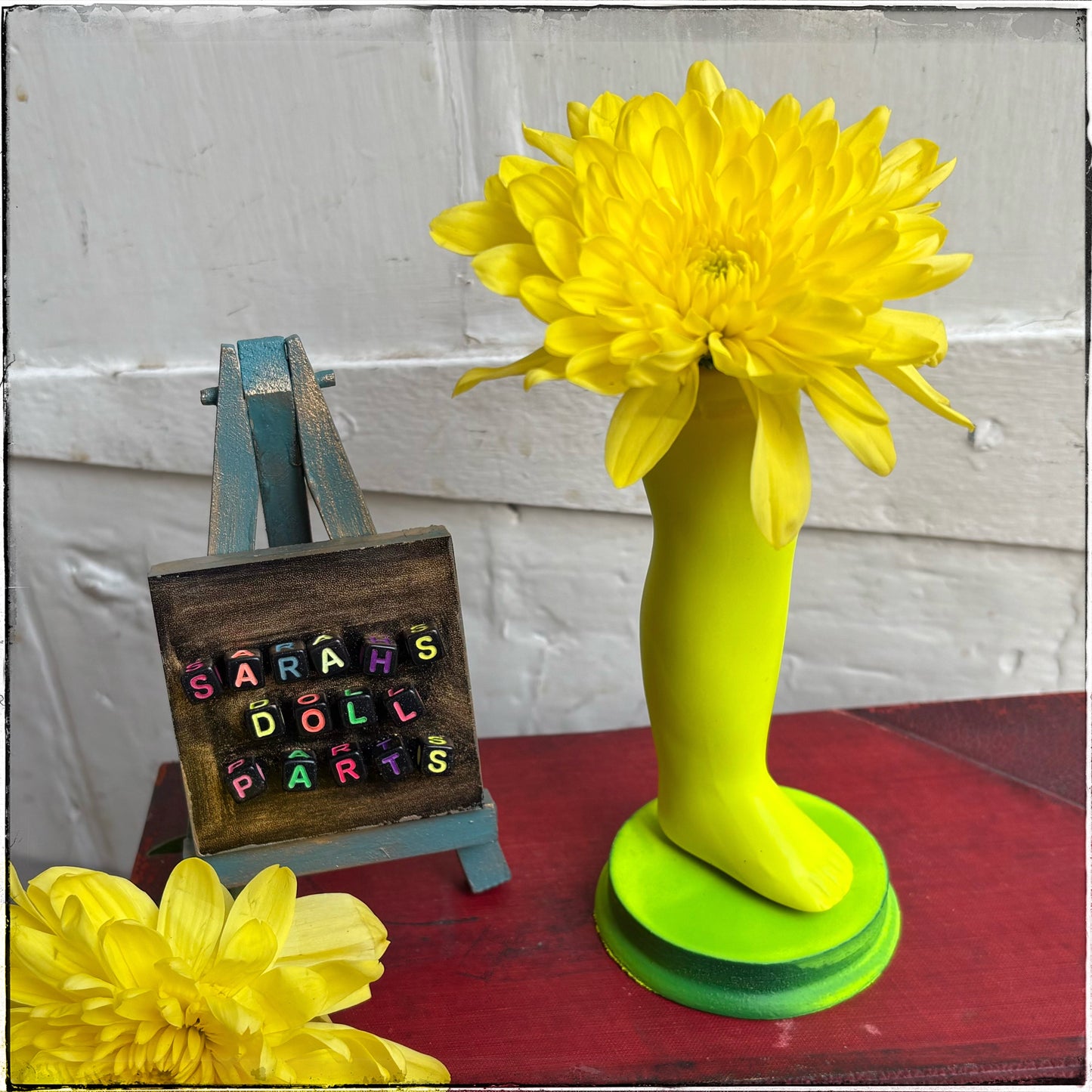 Small Doll Leg Vase - Neon Yellow