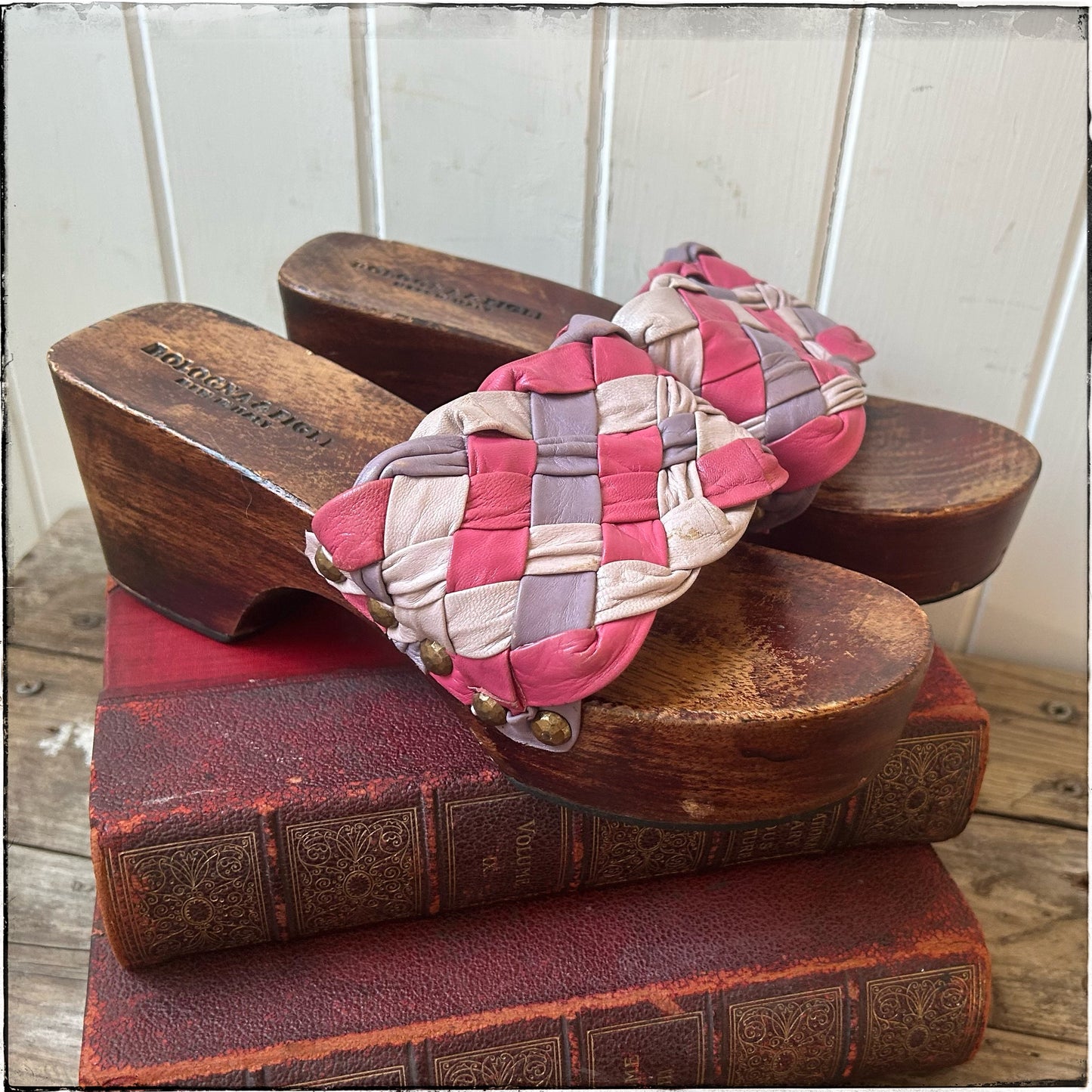 Vintage 70s Leather Clogs - Size 6