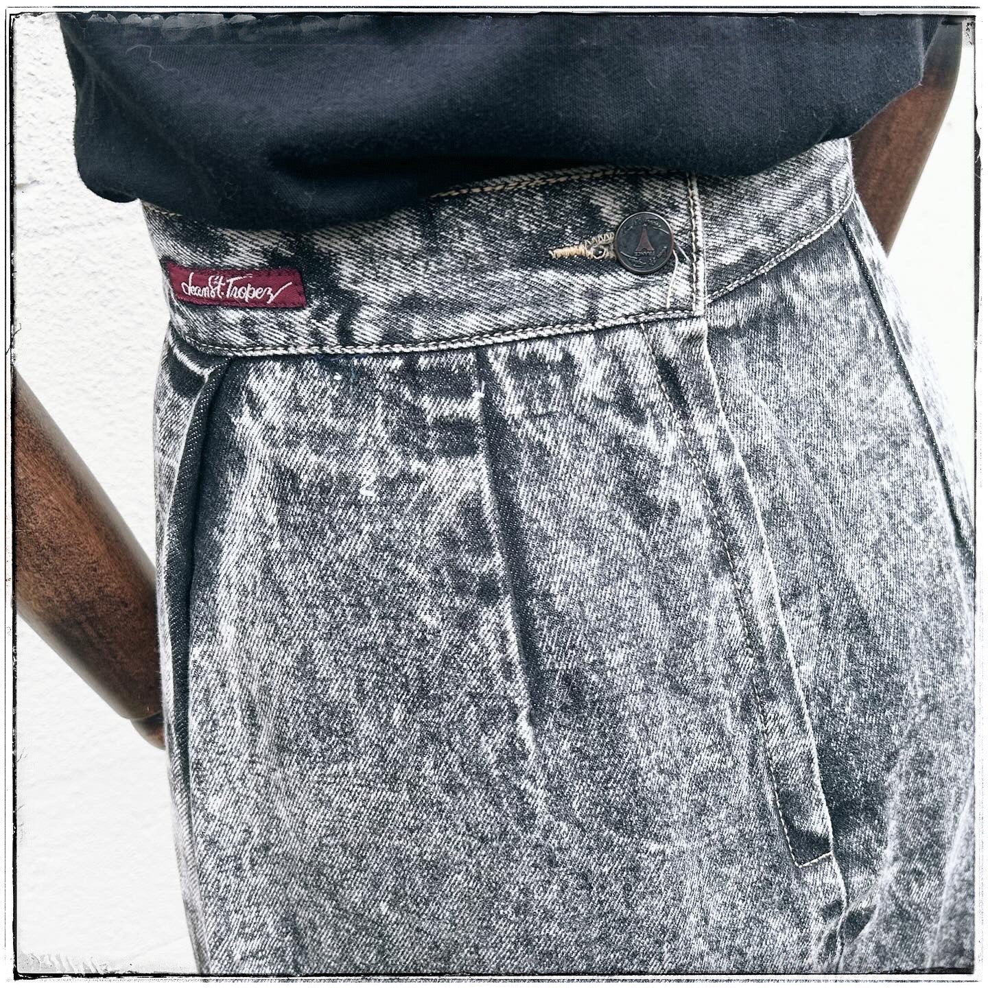 Vintage Appliqué Acid Wash Denim Skirt