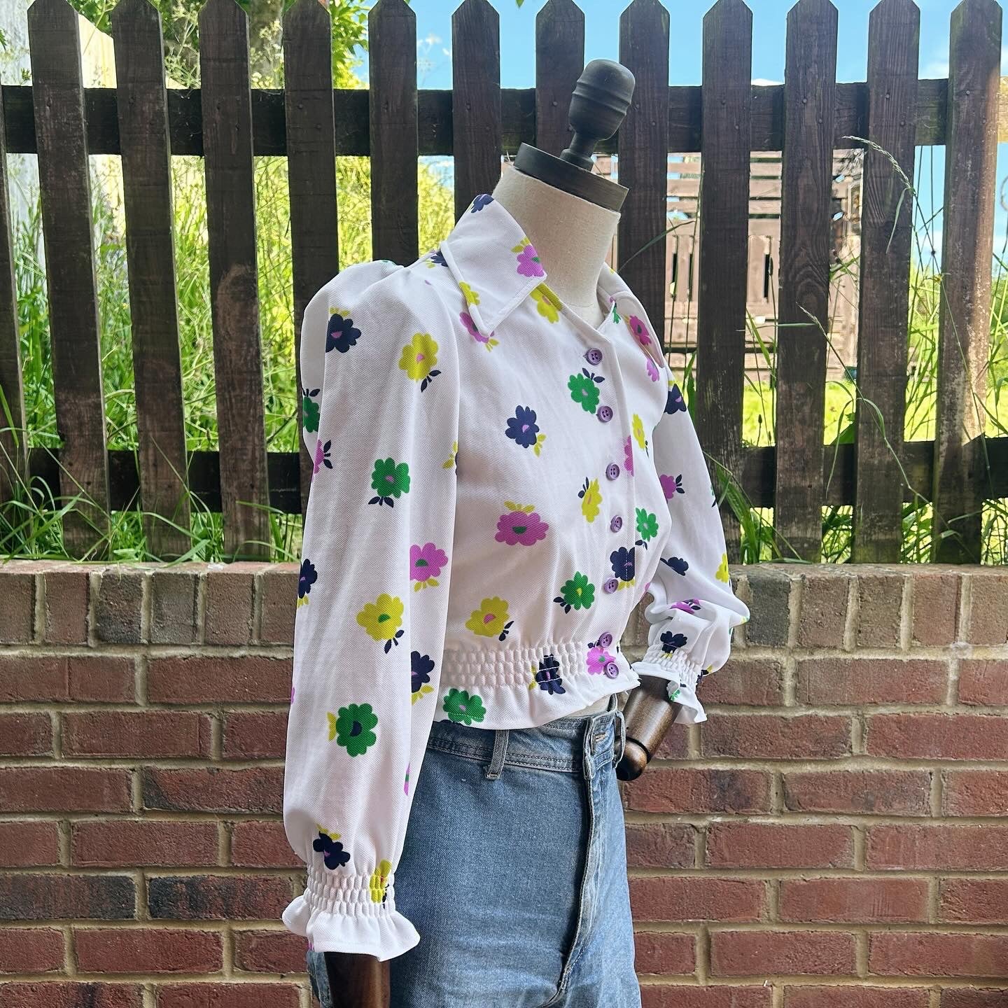 Vintage 70s Cropped Floral Blouse
