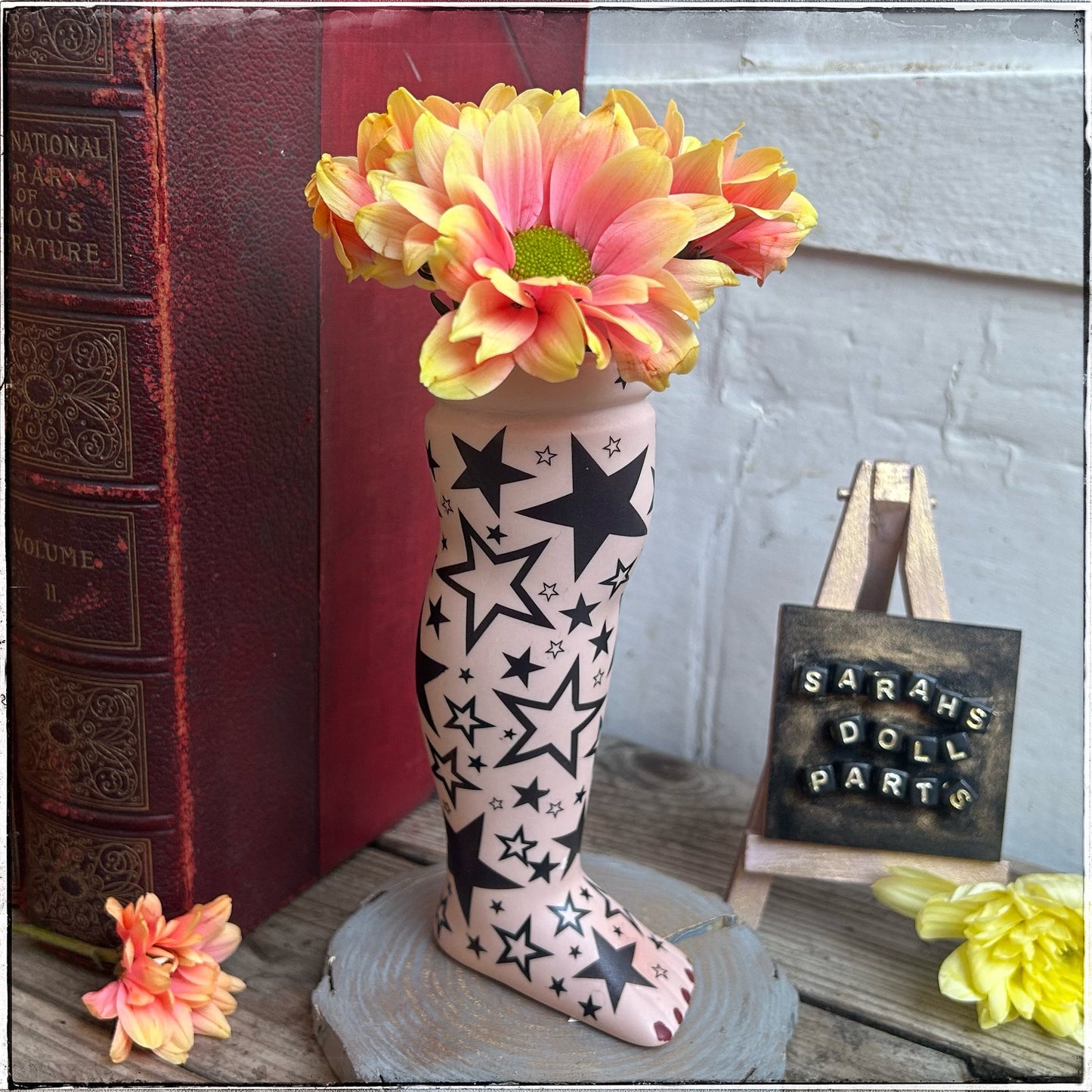 Doll Leg Vase - Stars