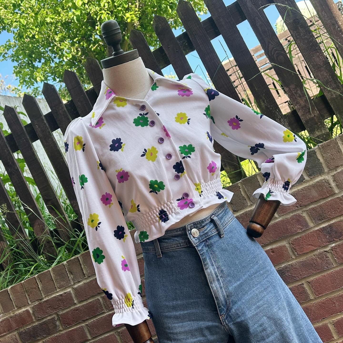 Vintage 70s Cropped Floral Blouse
