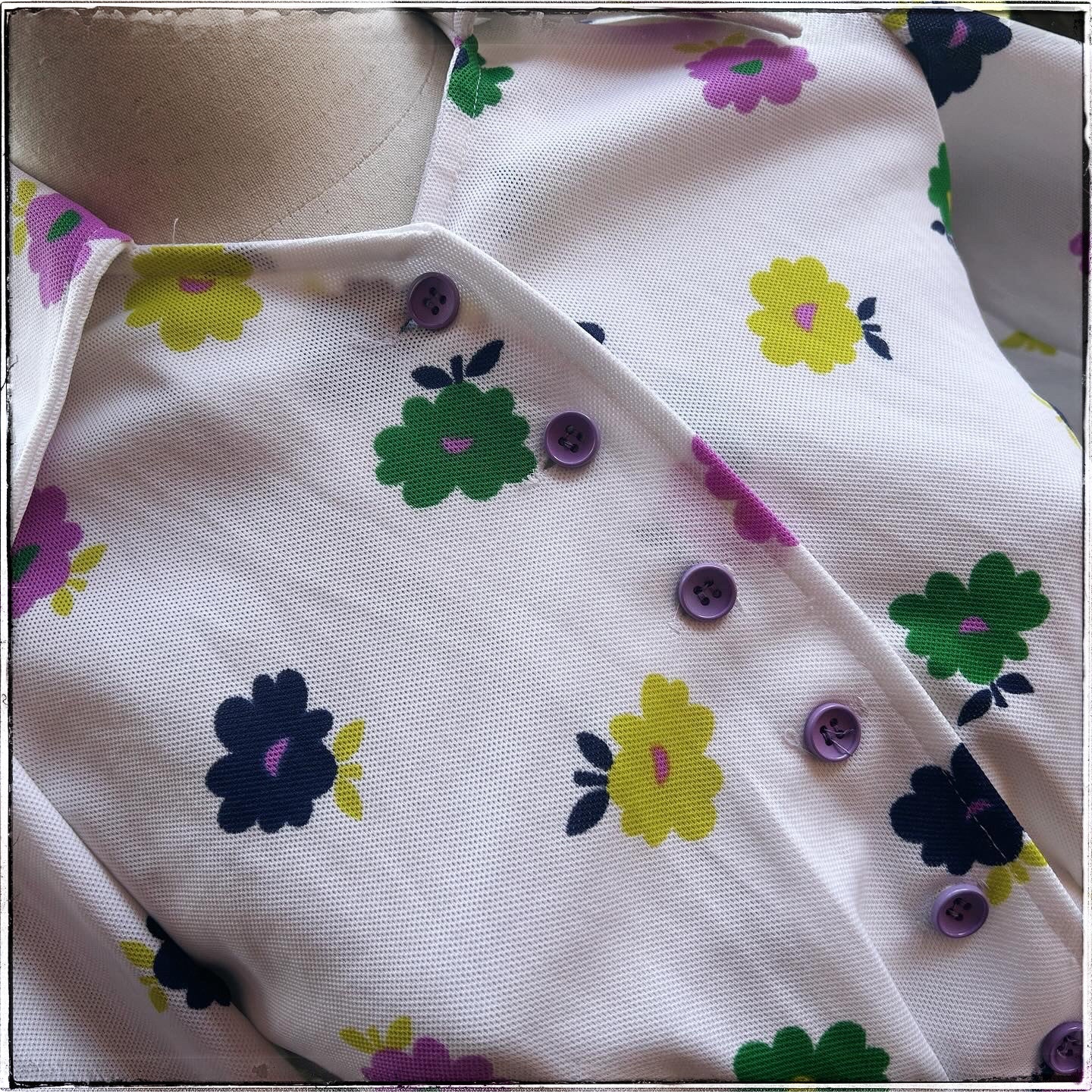 Vintage 70s Cropped Floral Blouse