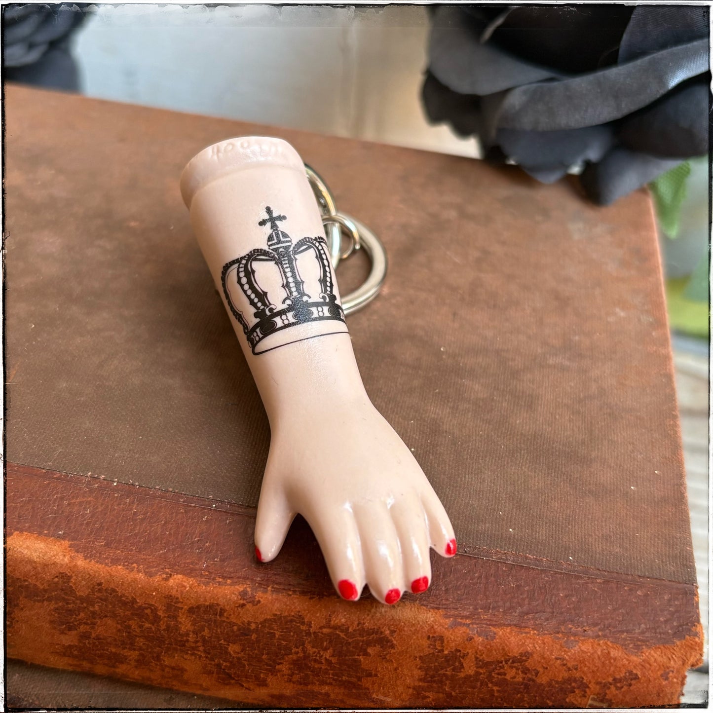 Doll Arm Key Ring - Queen