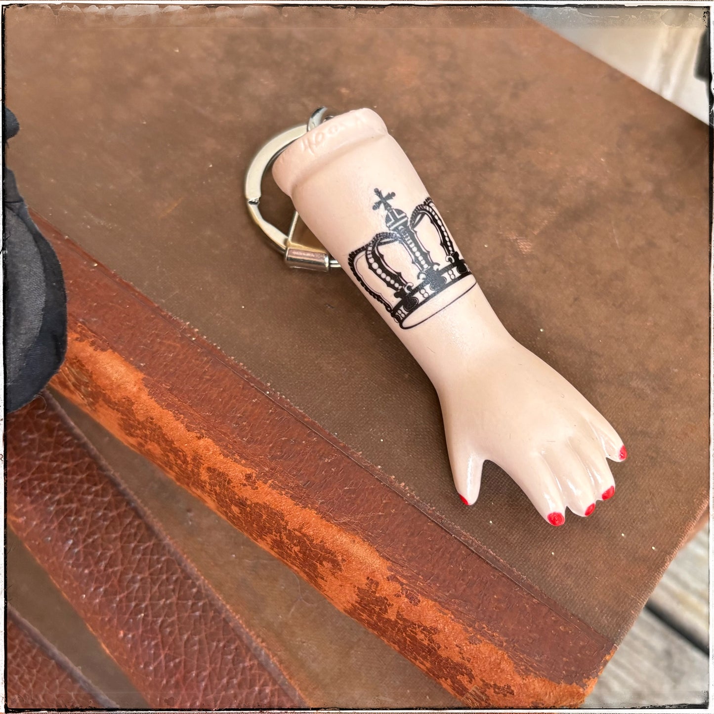 Doll Arm Key Ring - Queen