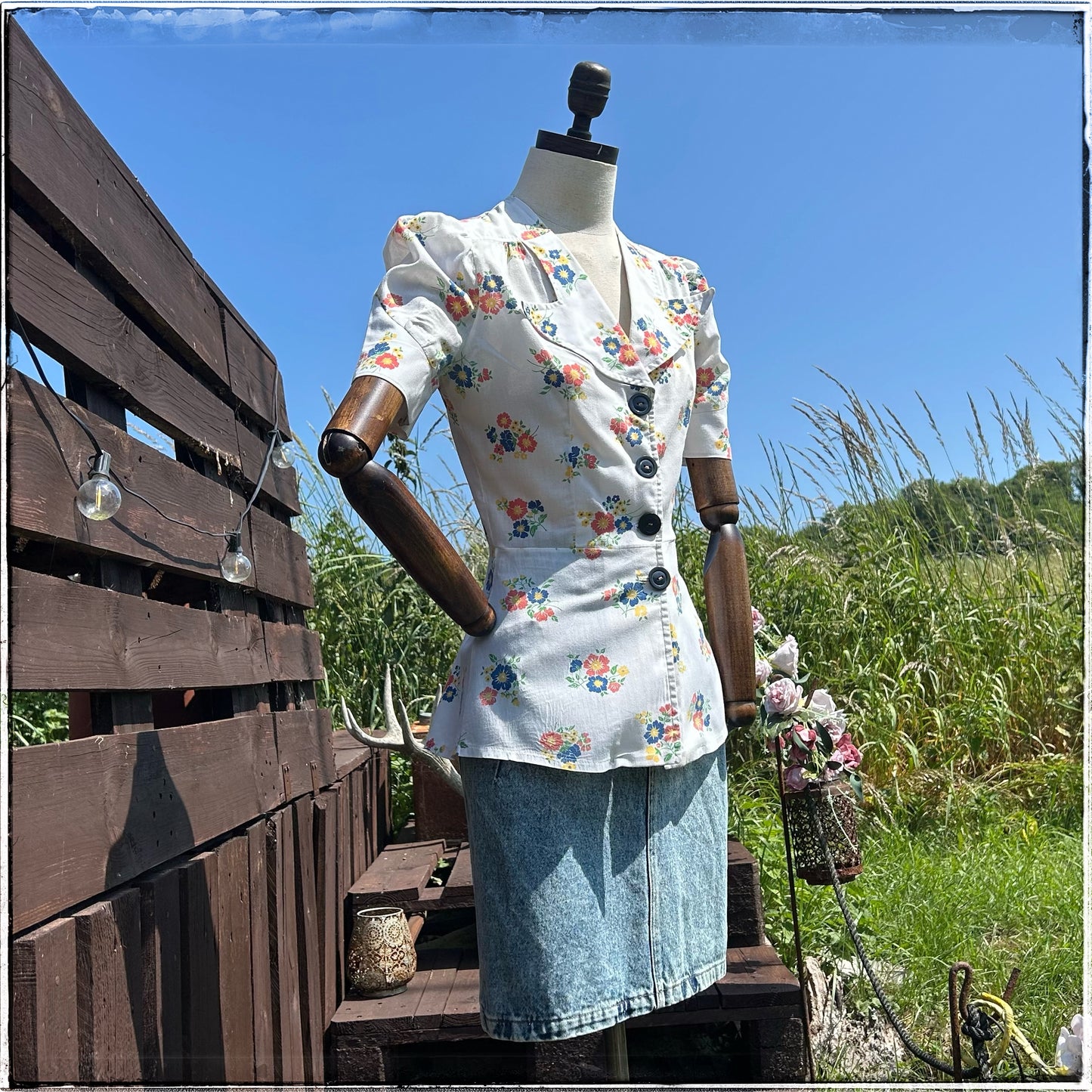 Vintage 70s Dagger Collar Floral Blouse