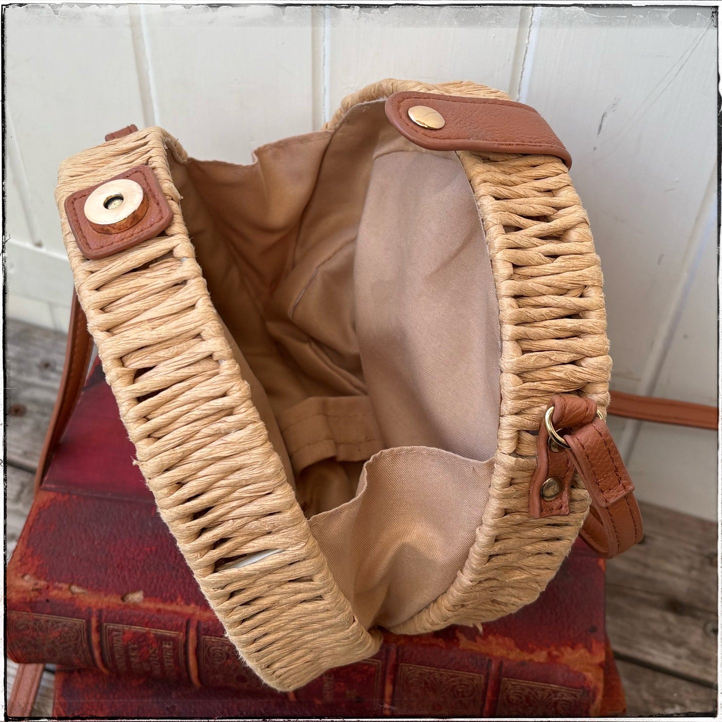 Vintage Style Woven Circular Shoulder Bag