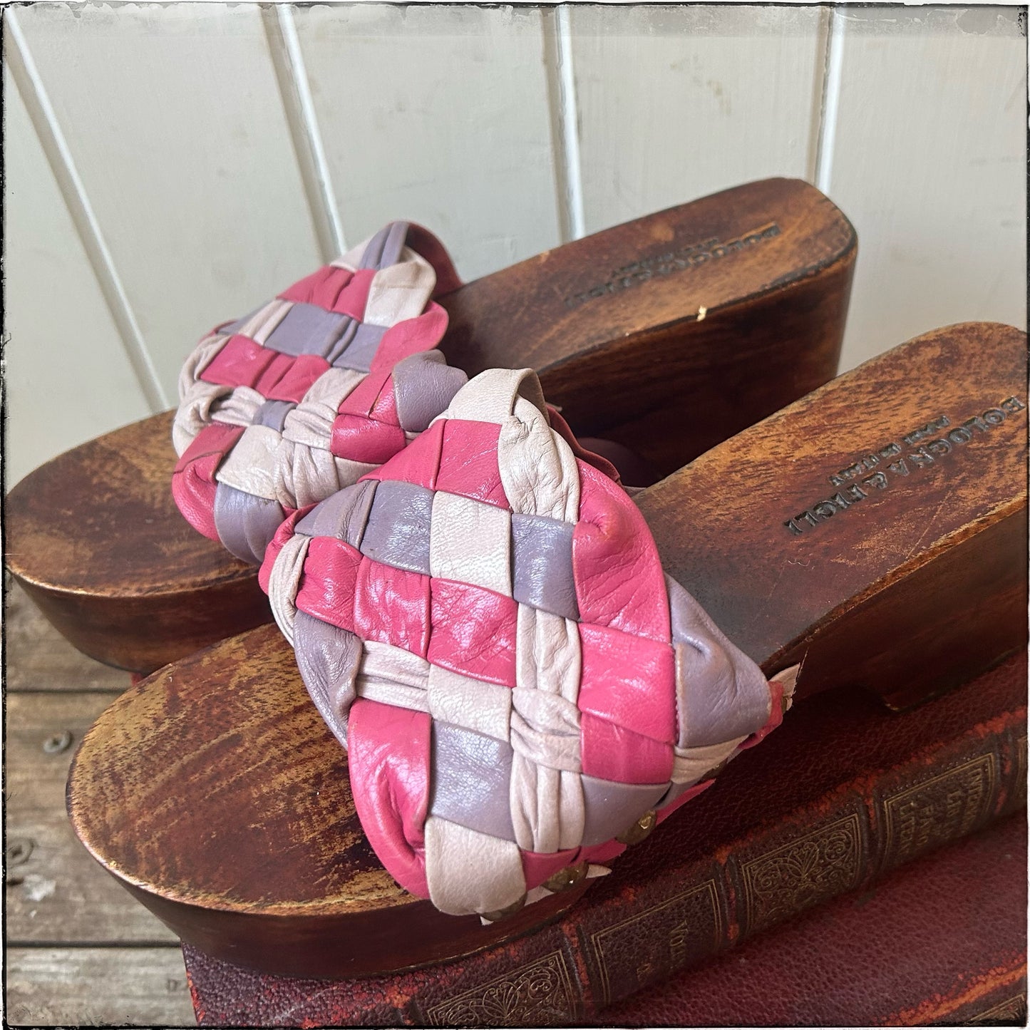 Vintage 70s Leather Clogs - Size 6