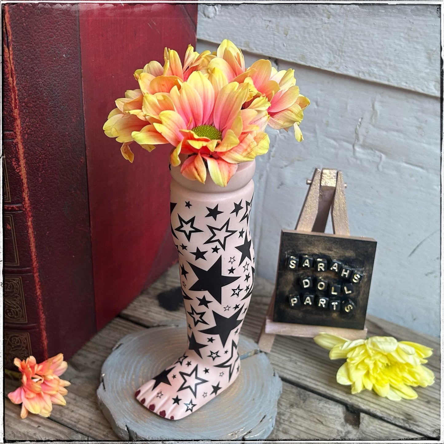 Doll Leg Vase - Stars