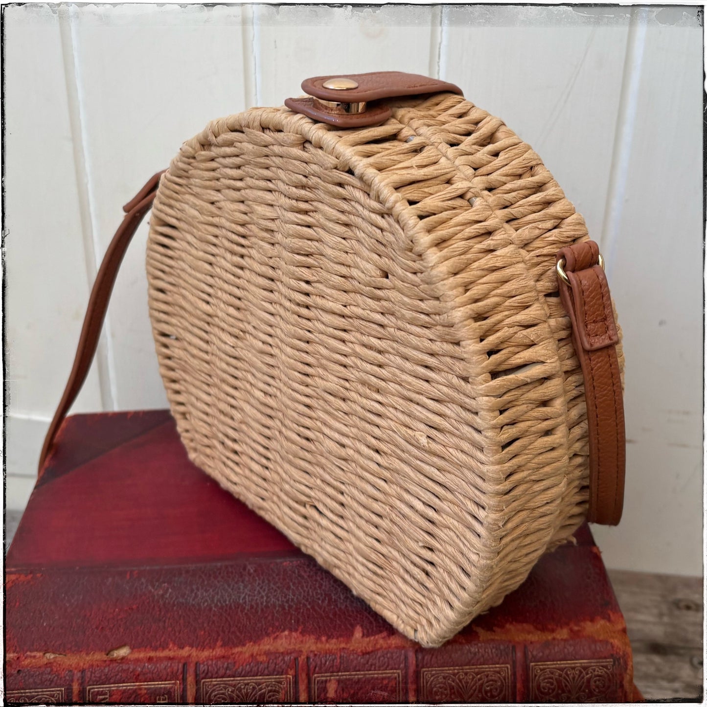 Vintage Style Woven Circular Shoulder Bag