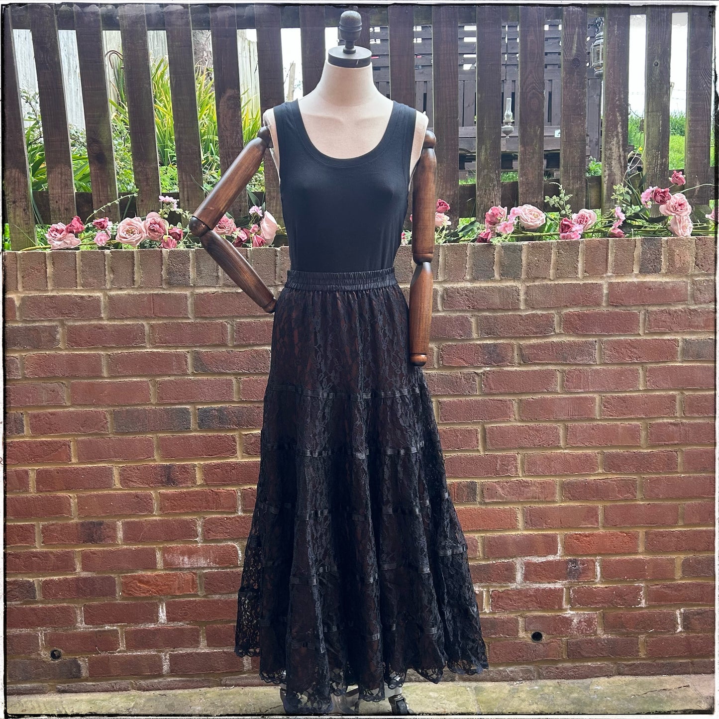 Vintage Fully Lined Black Lace Boho Maxi Skirt