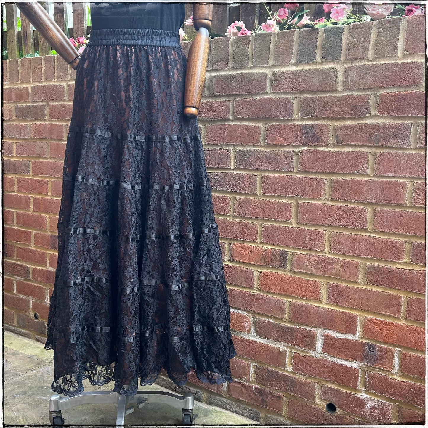 Vintage Fully Lined Black Lace Boho Maxi Skirt