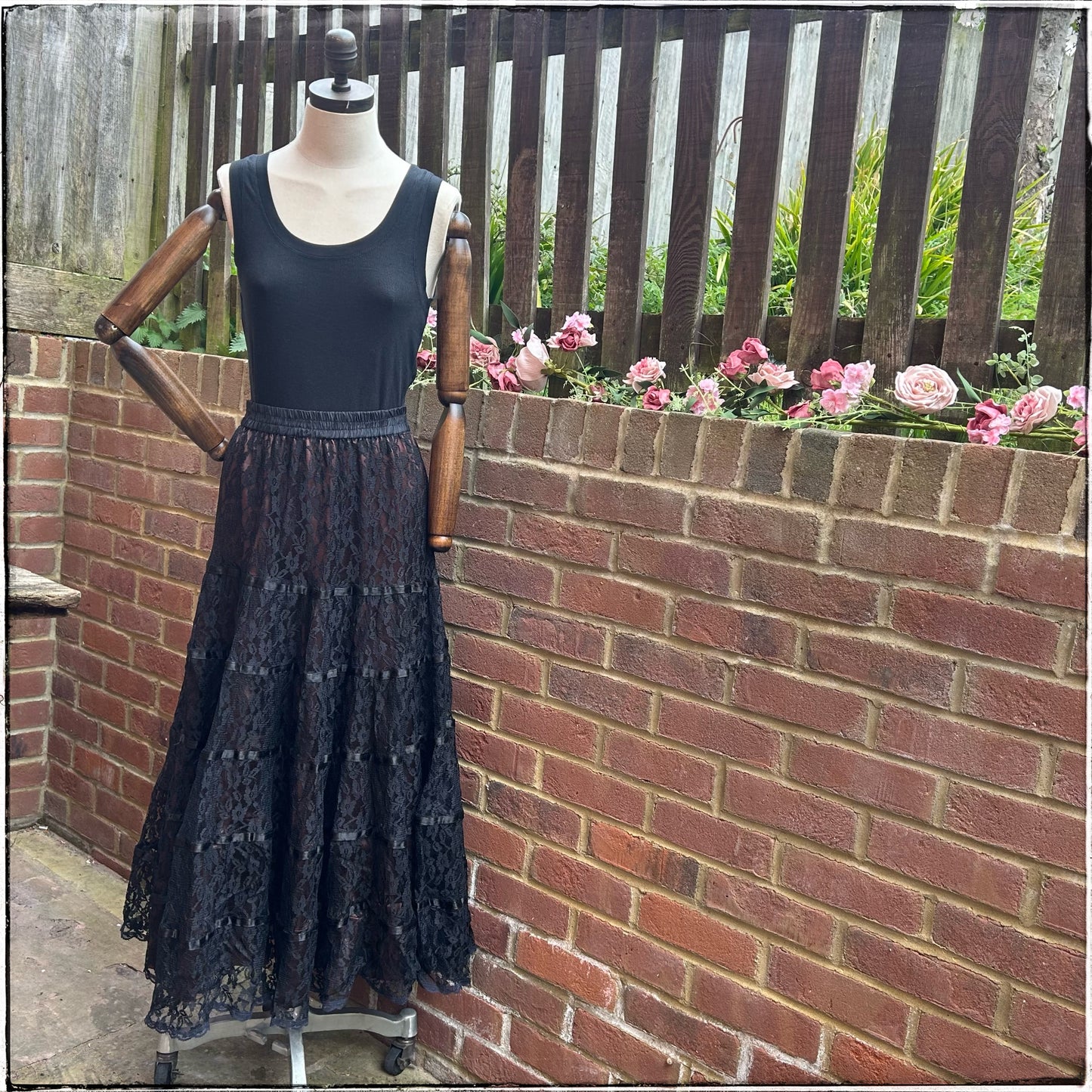 Vintage Fully Lined Black Lace Boho Maxi Skirt