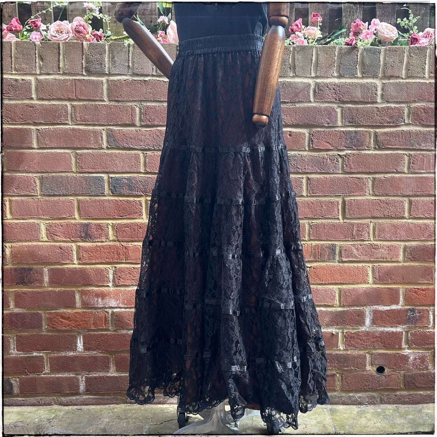 Vintage Fully Lined Black Lace Boho Maxi Skirt