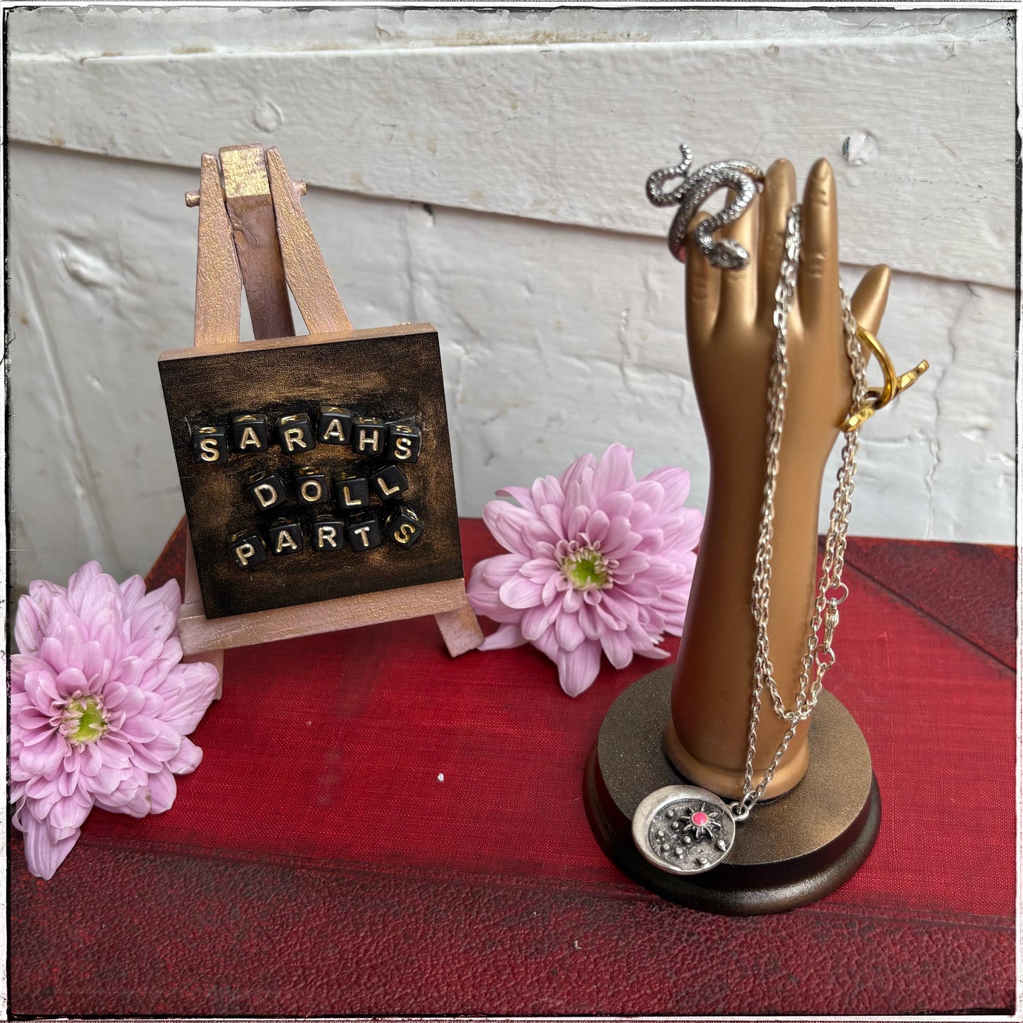 Medium Doll Arm Jewellery Holder - Gold