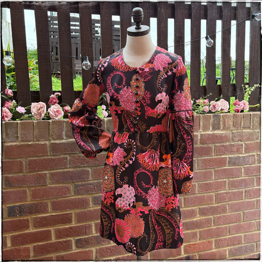 Vintage 60s Psychedelic Trumpet Sleeve Mini Dress