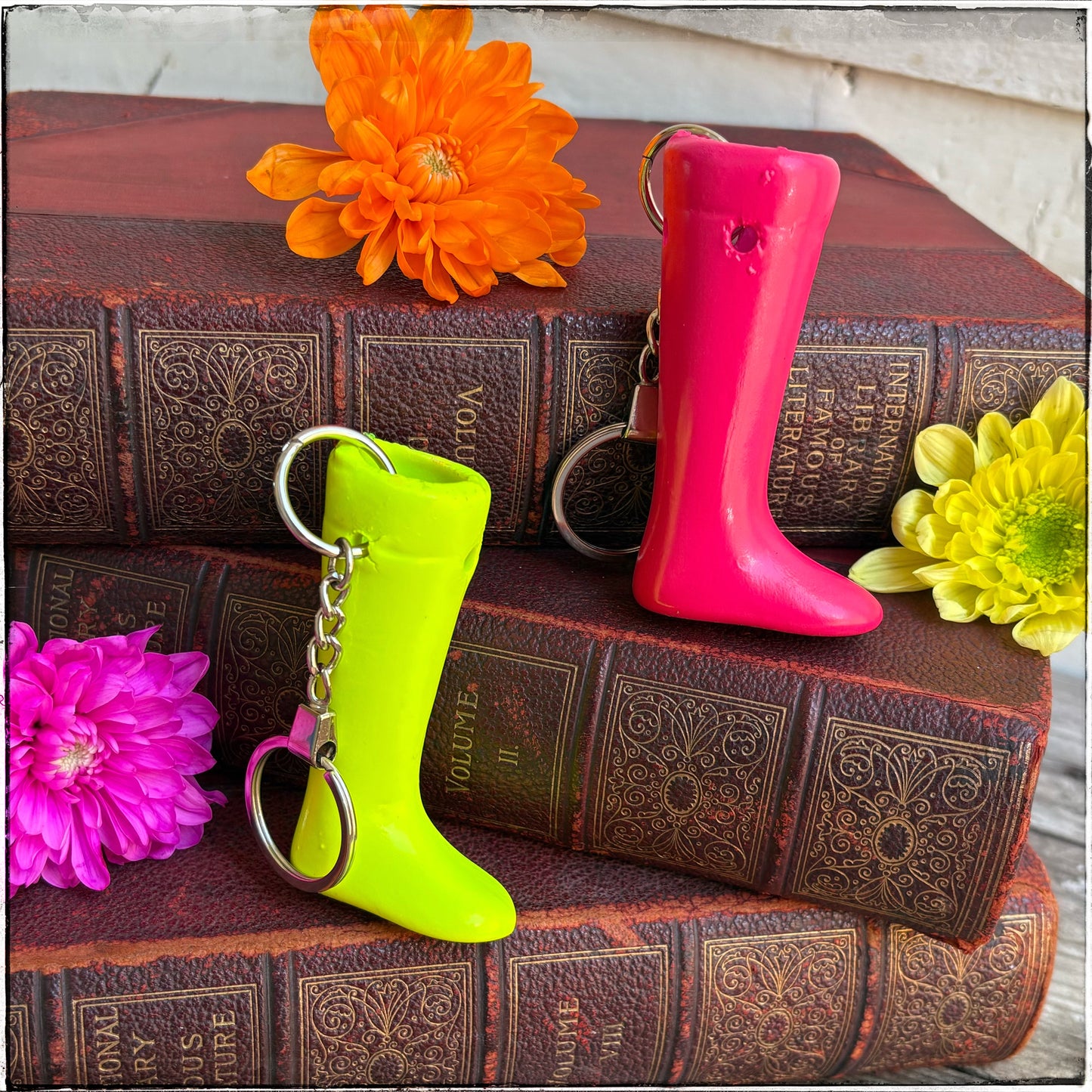 Doll Leg Key Ring - Neon Pink