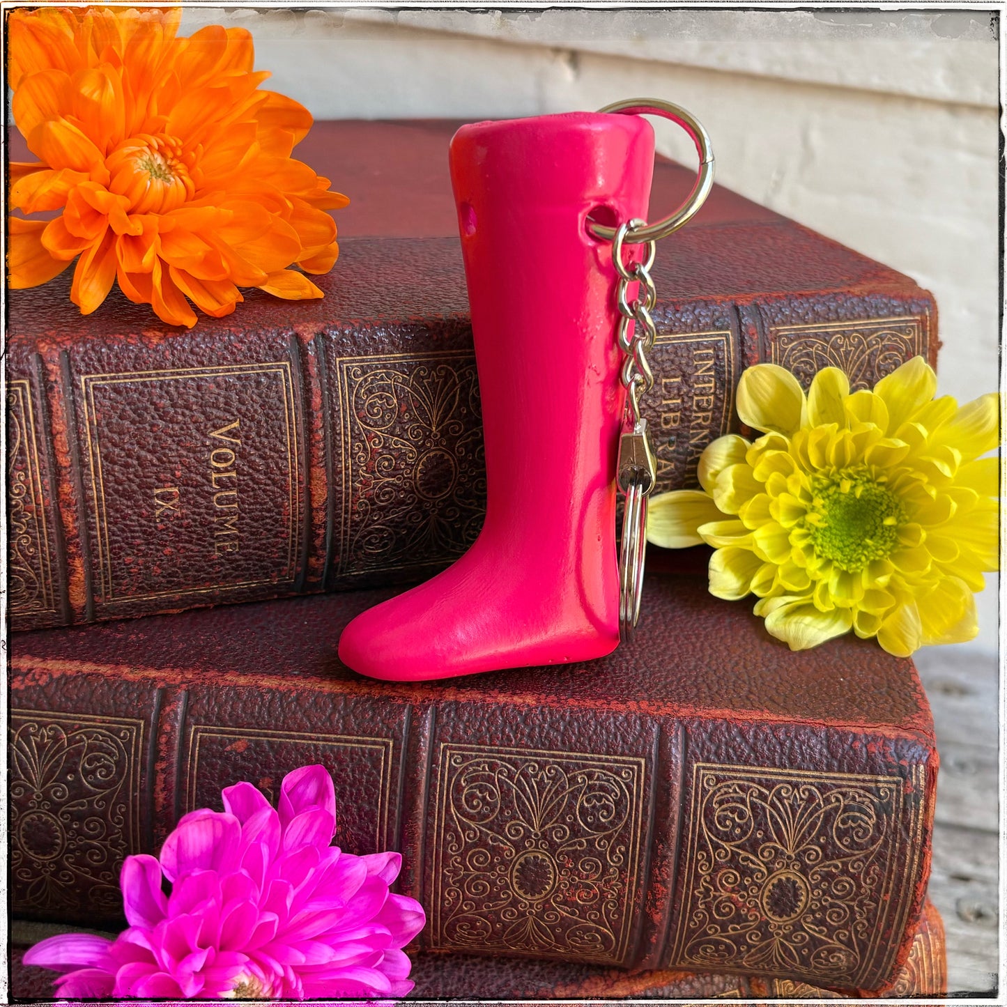 Doll Leg Key Ring - Neon Pink