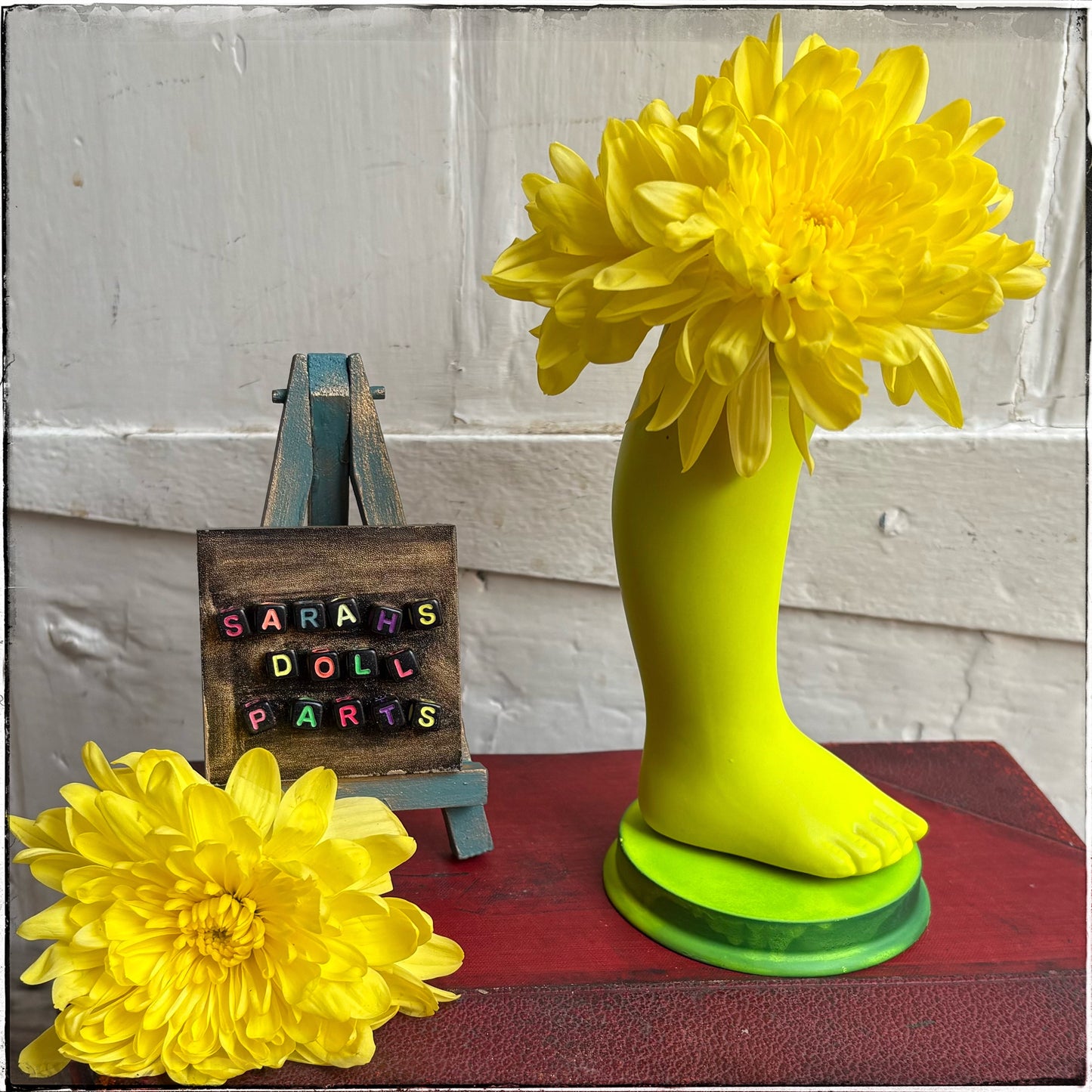 Large Doll Leg Vase - Neon Yellow