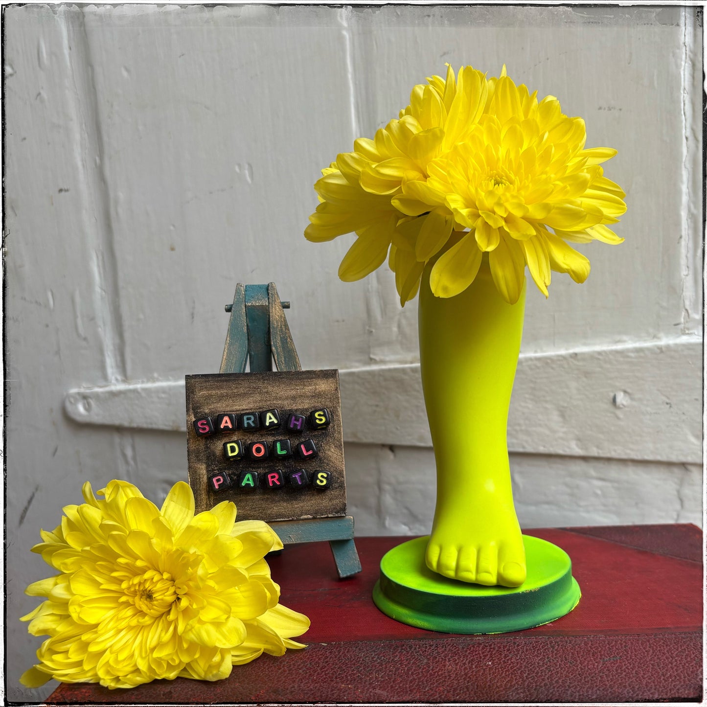 Large Doll Leg Vase - Neon Yellow