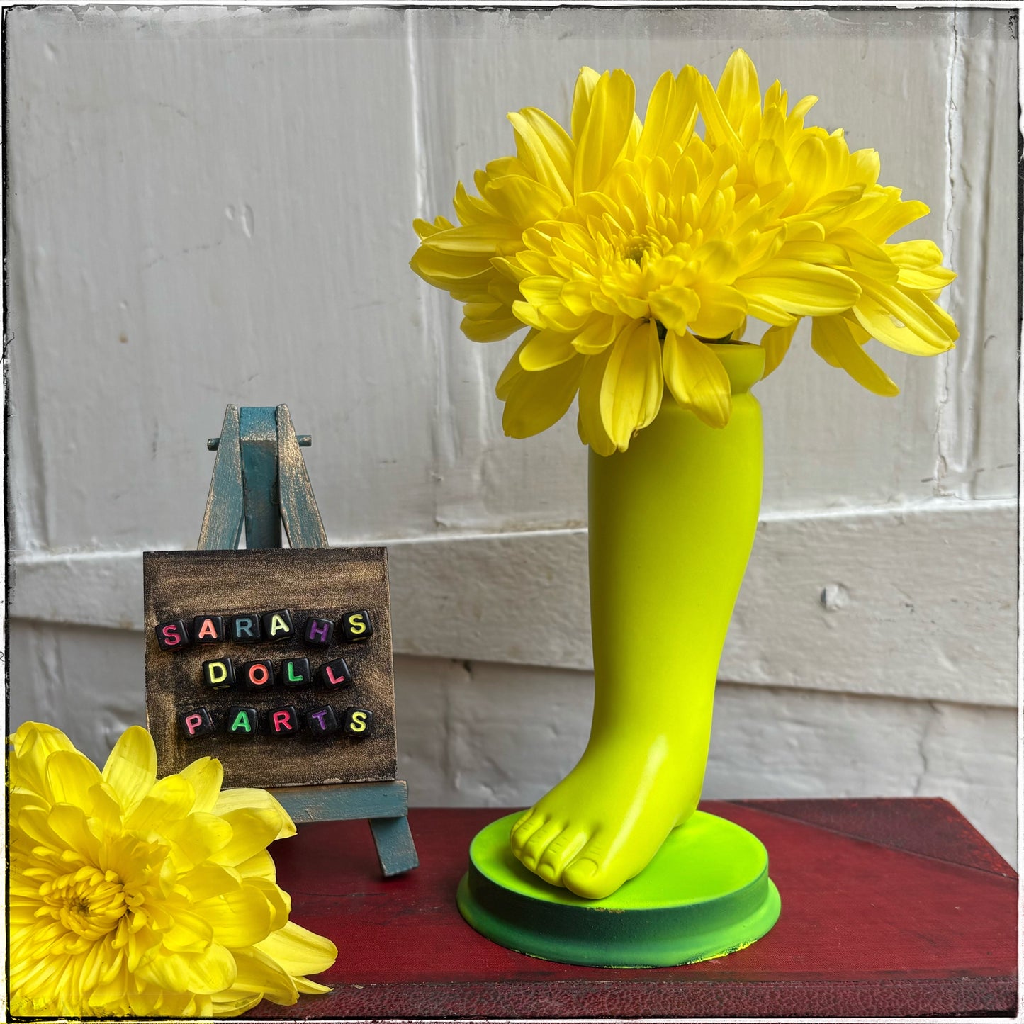 Large Doll Leg Vase - Neon Yellow