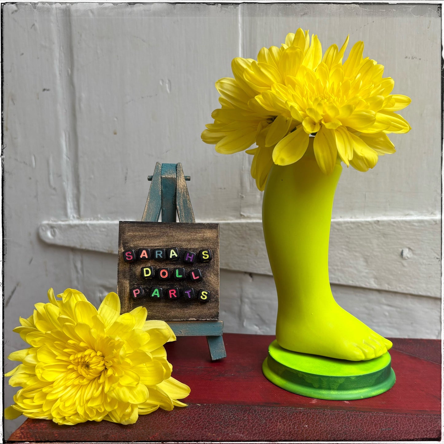 Large Doll Leg Vase - Neon Yellow