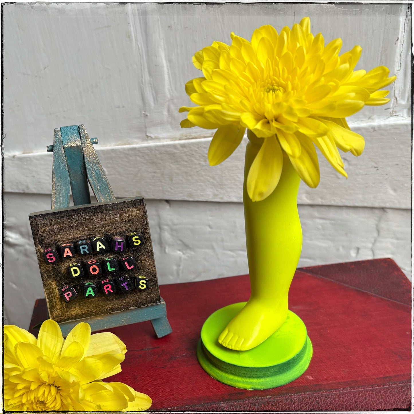 Small Doll Leg Vase - Neon Yellow