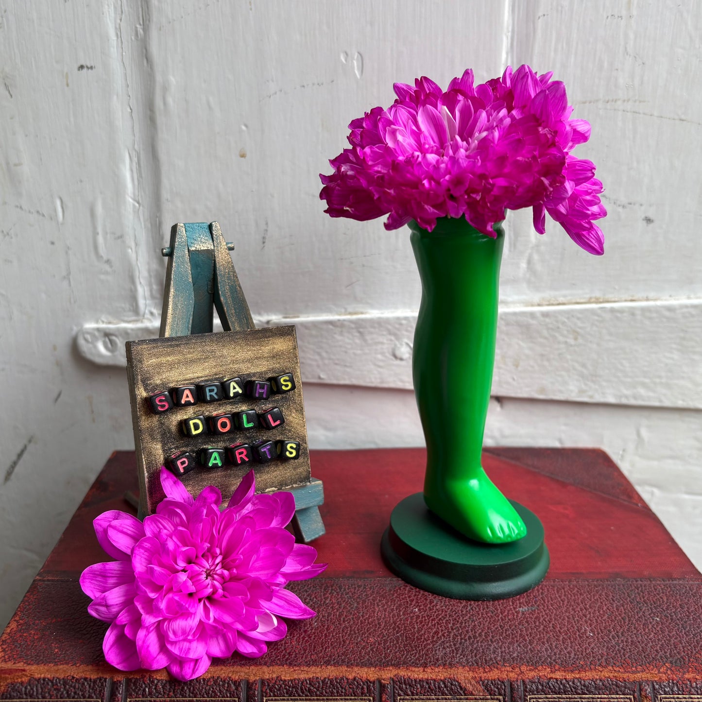 Small Doll Leg Vase - Neon Green
